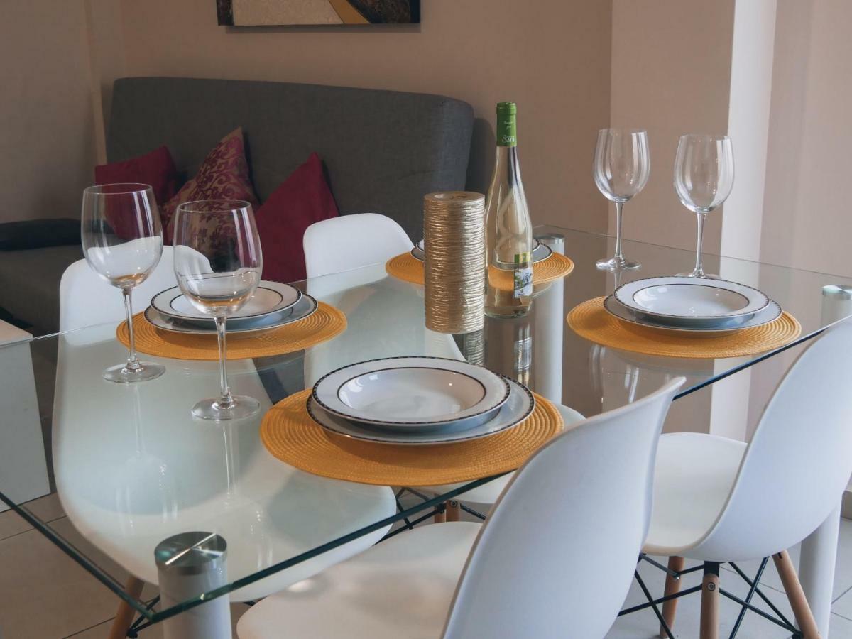 Apartamentos Centro Emerita Mérida Luaran gambar